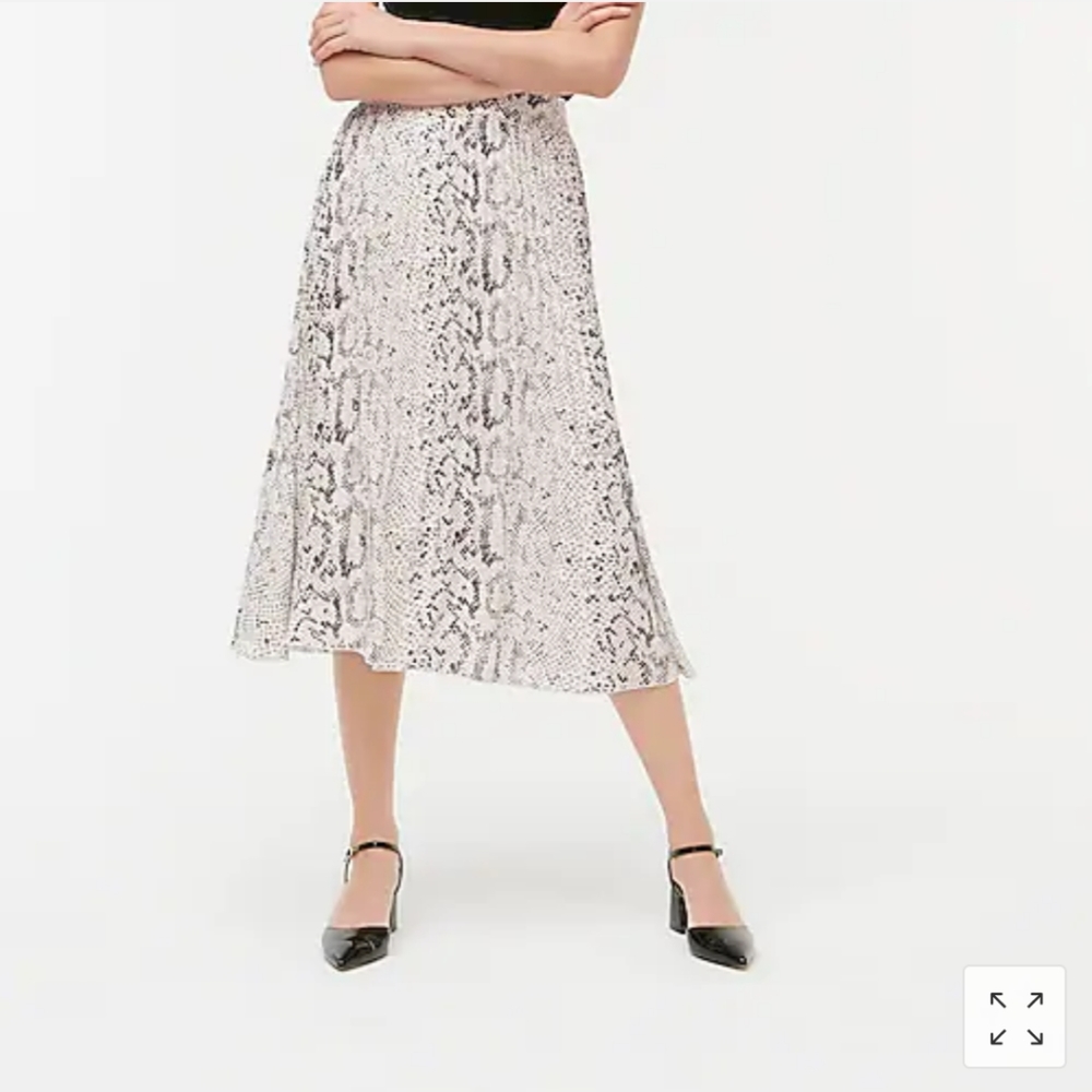 NEW Petite snake-print pleated midi skirt